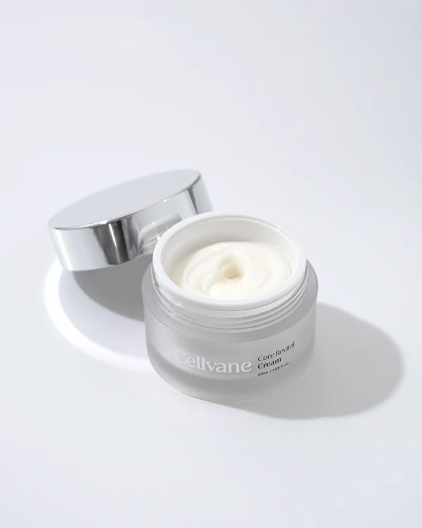 Cellvane Core Revital Cream açık kavanoz krem dokusu